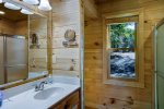 KING ENSUITE BATHROOM w/DOUBLE VANITY & SHOWER